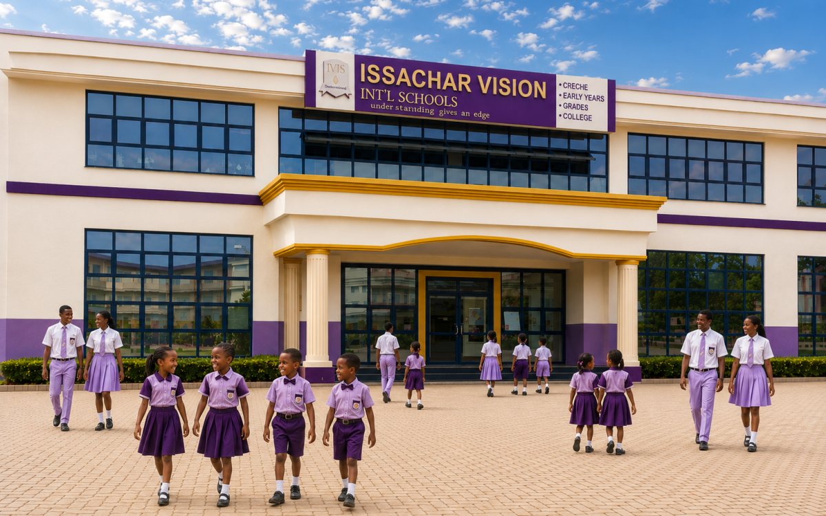 IVIS school building and campus grounds